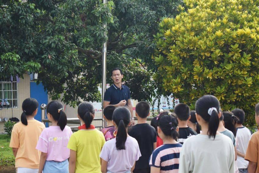 校园女生找不同3